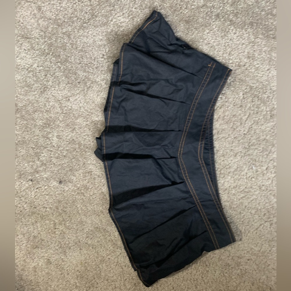 Y2K low rise pleated skirt